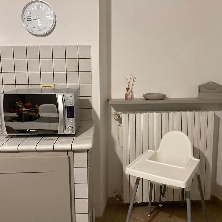 דירות קסטלנואובו דל גארדה Casapiedicastello מראה חיצוני תמונה