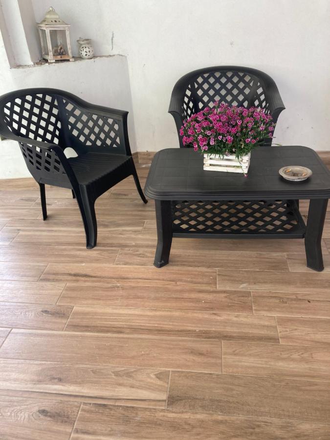 דירות קסטלנואובו דל גארדה Casapiedicastello מראה חיצוני תמונה